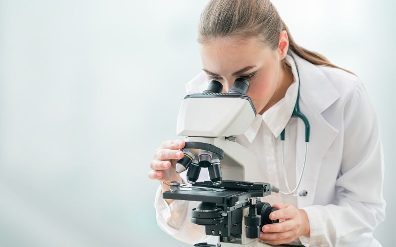 Fondazione CR Firenze e AIRC: 2 milioni di euro per la ricerca sul cancro